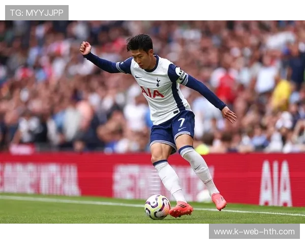 孙兴慜传切配合后起脚攻门，热刺展现高效衔接能力