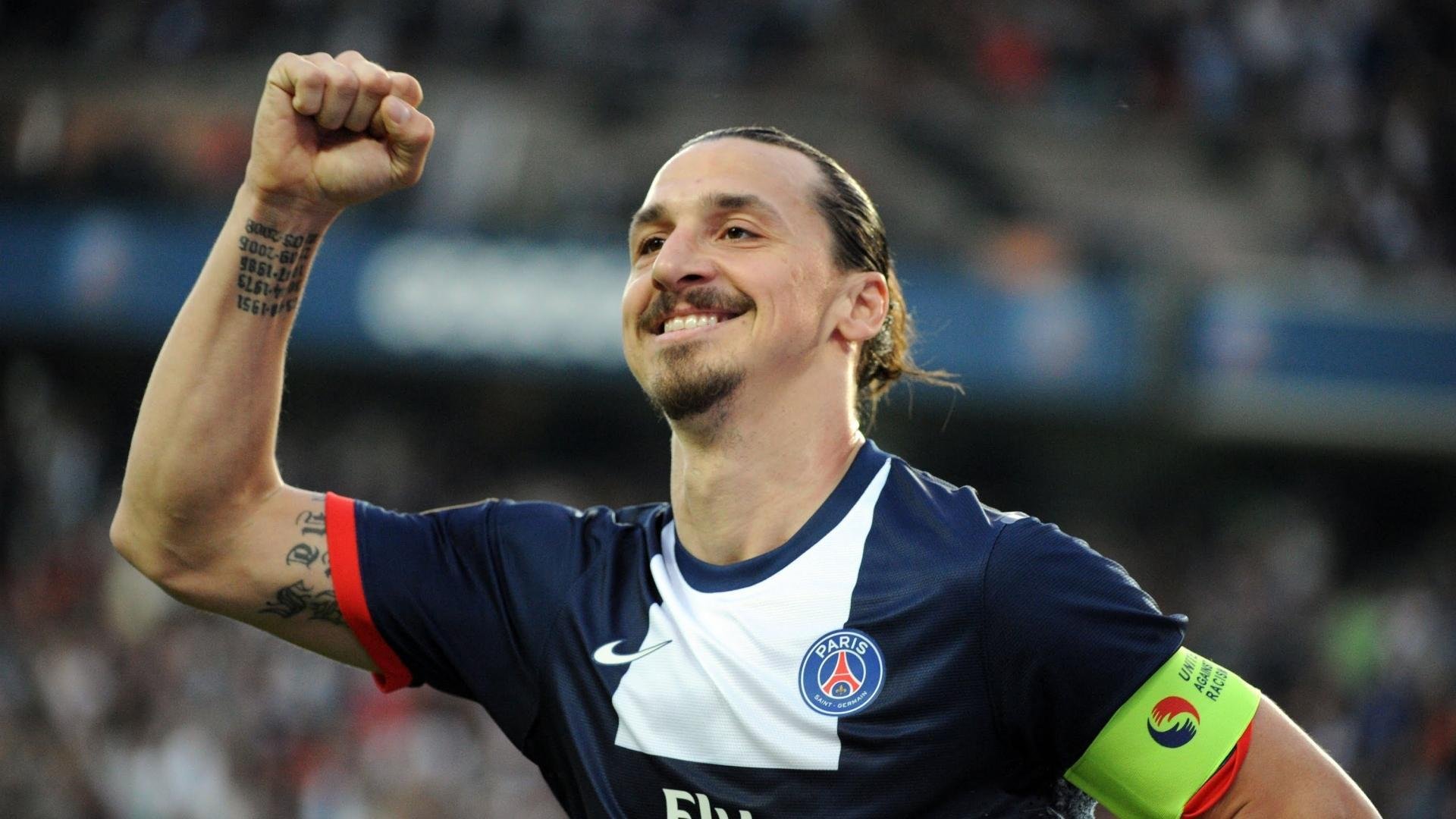 英超球队利用GPS数据调整赛中跑动策略的实践，英超一场比赛跑动距离